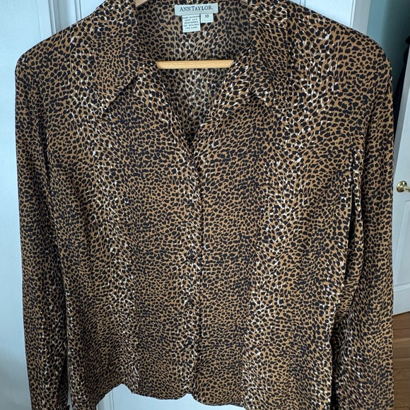 Vintage Silk Animal Print Shirt Ann Taylor Size 8 - Picture 2 of 8
